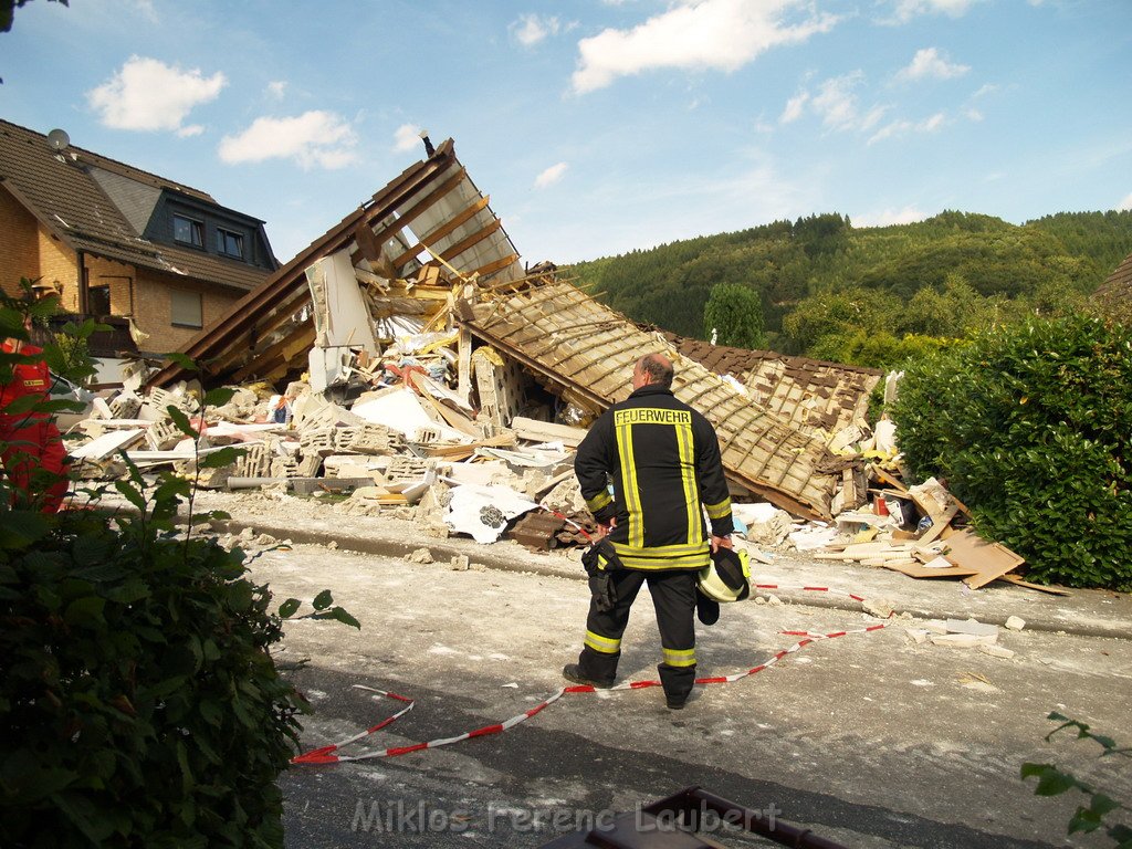 Haus explodiert Bergneustadt Pernze P062.JPG